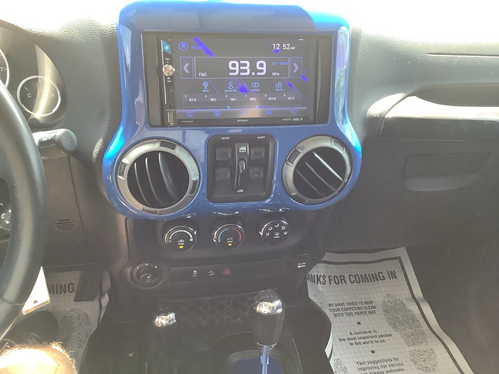 2014 Jeep Wrangler Unlimited Image 16