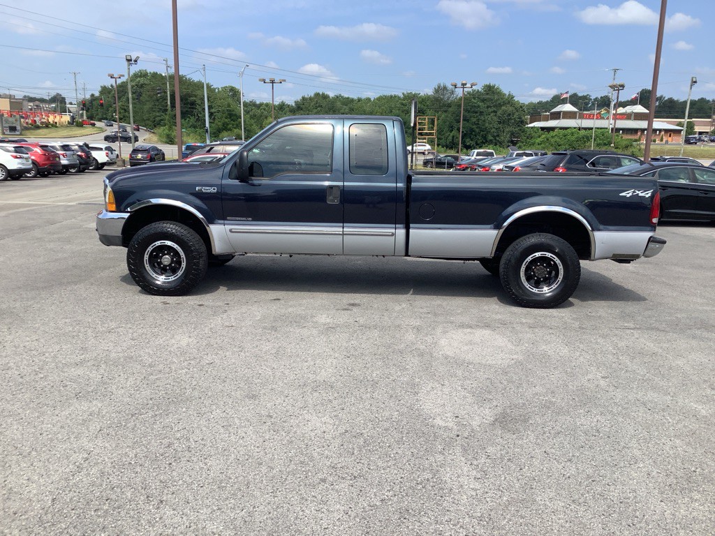 2000 Ford F-250 Image 1