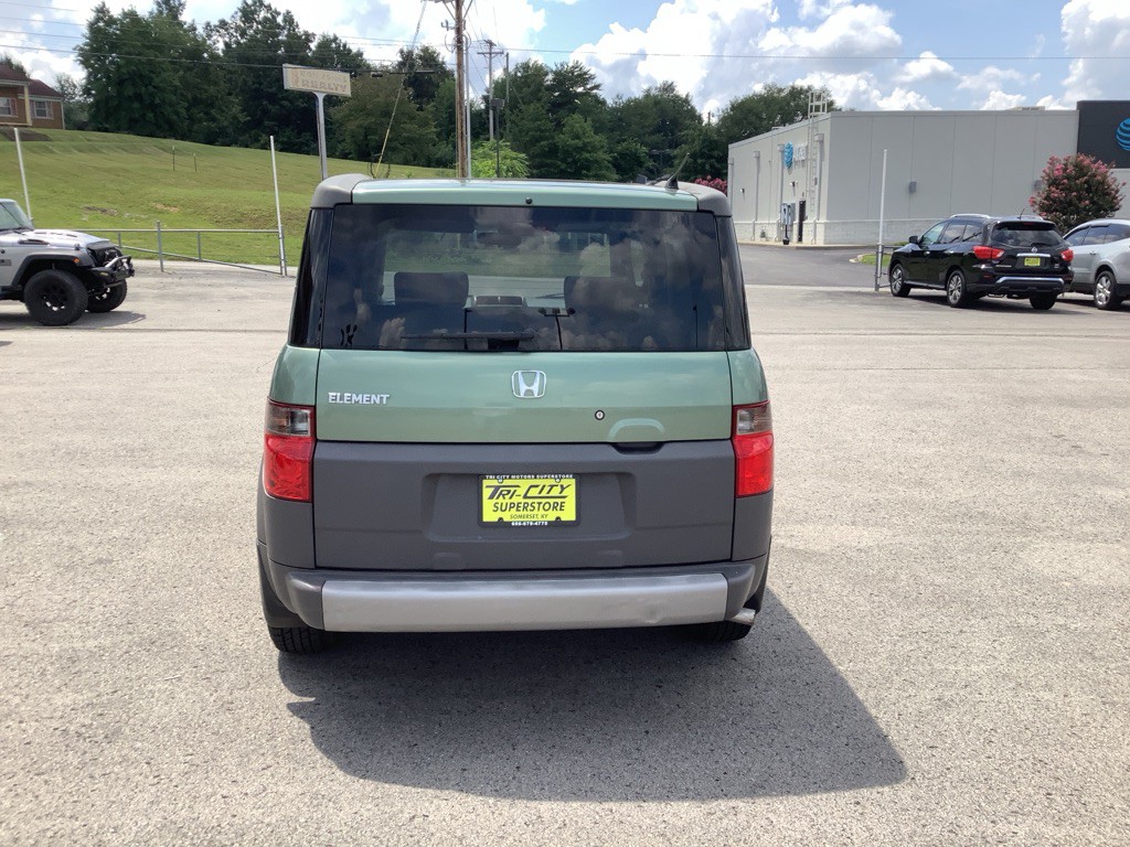2004 Honda Element Image 8