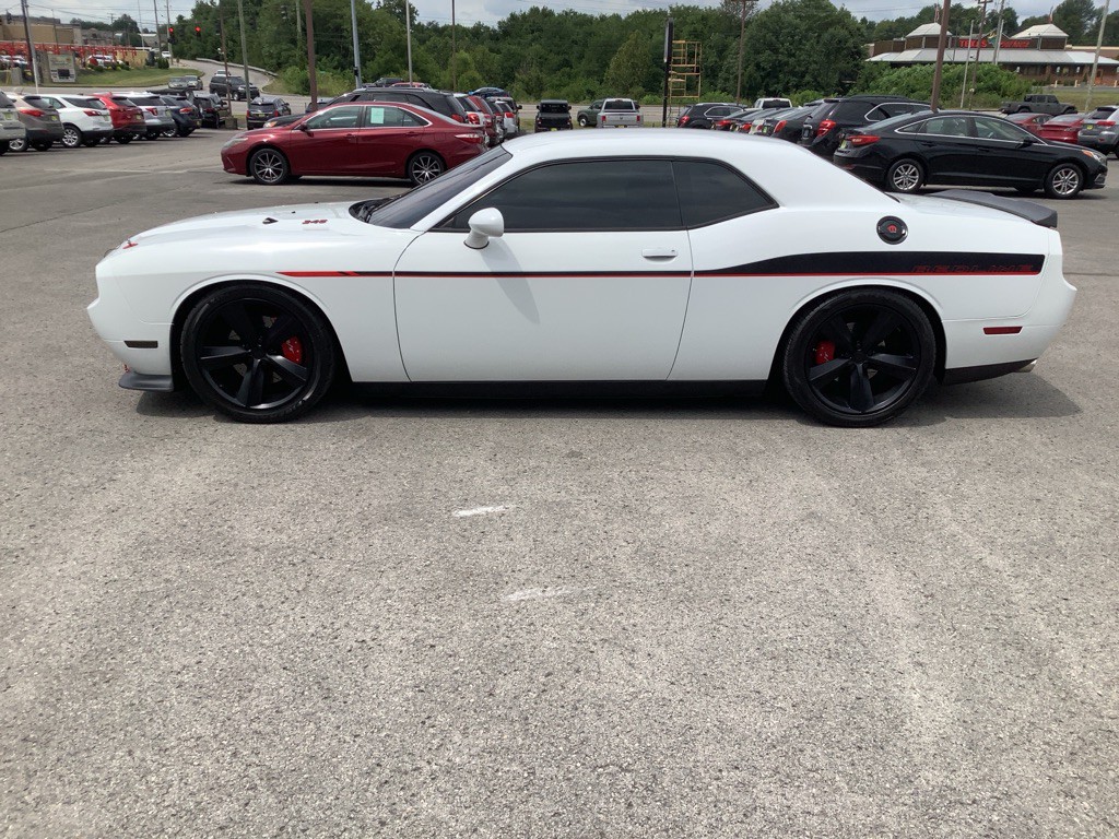 2014 Dodge Challenger Image 2