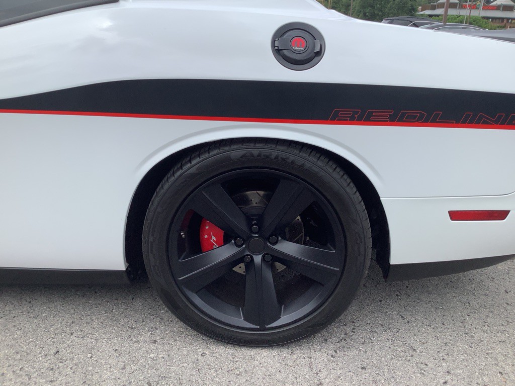 2014 Dodge Challenger Image 9