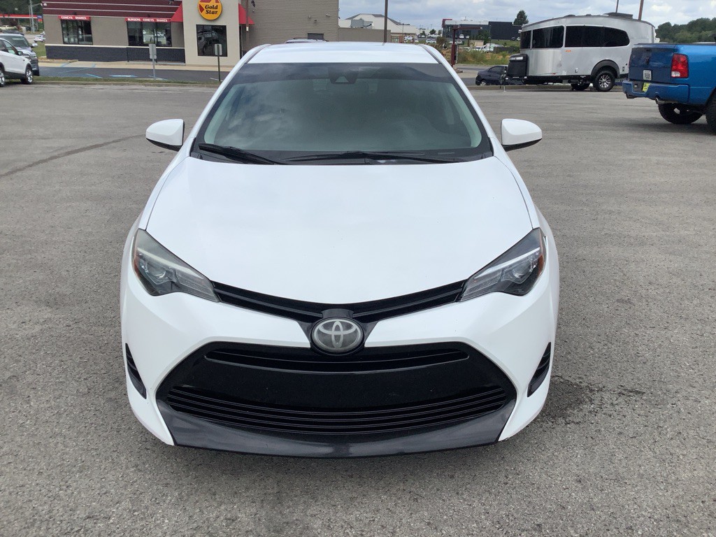 2018 Toyota Corolla Image 3