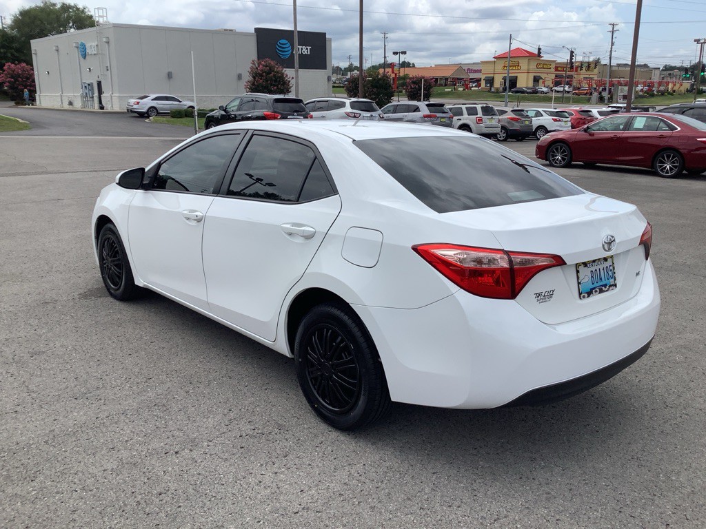 2018 Toyota Corolla Image 9