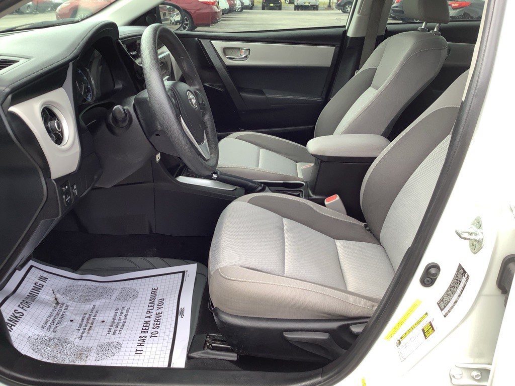 2018 Toyota Corolla Image 12