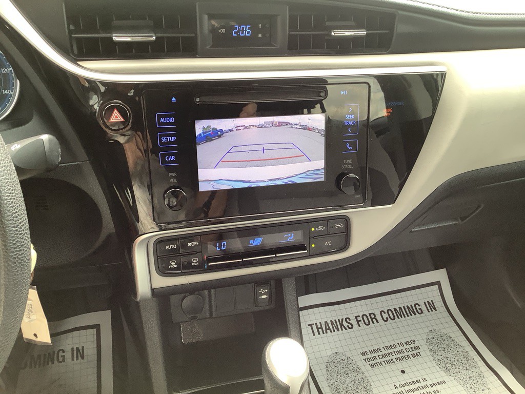 2018 Toyota Corolla Image 16