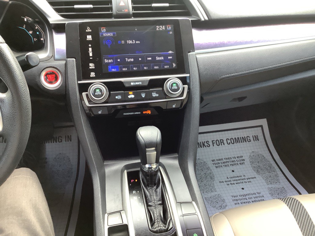 2016 Honda Civic Image 16
