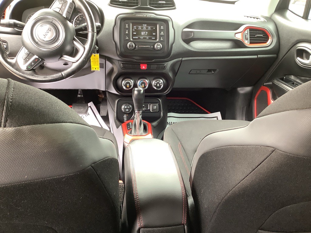 2015 Jeep Renegade Image 14
