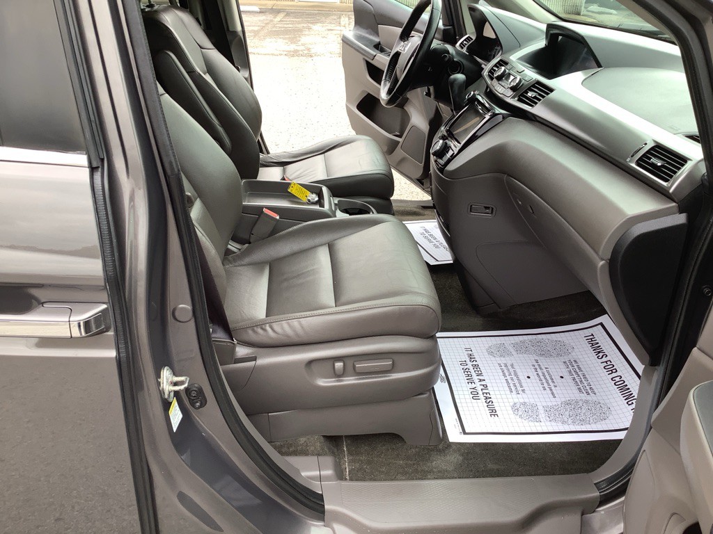 2016 Honda Odyssey Image 13