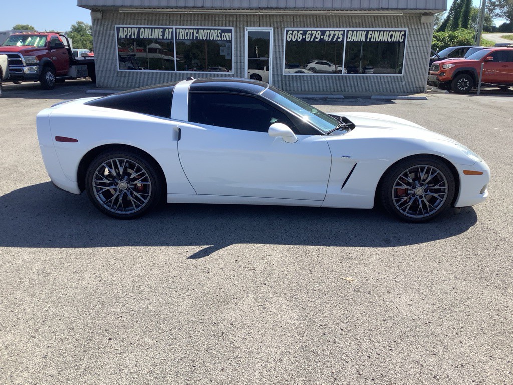 2005 Chevrolet Corvette Image 5