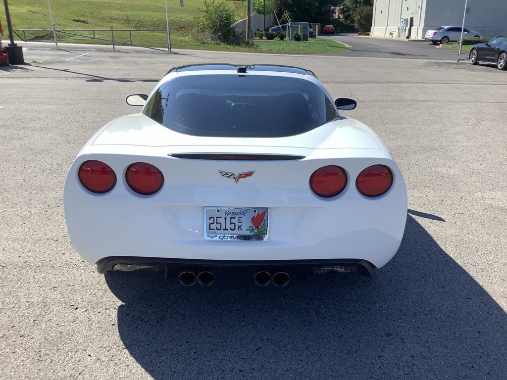 2005 Chevrolet Corvette Image 7