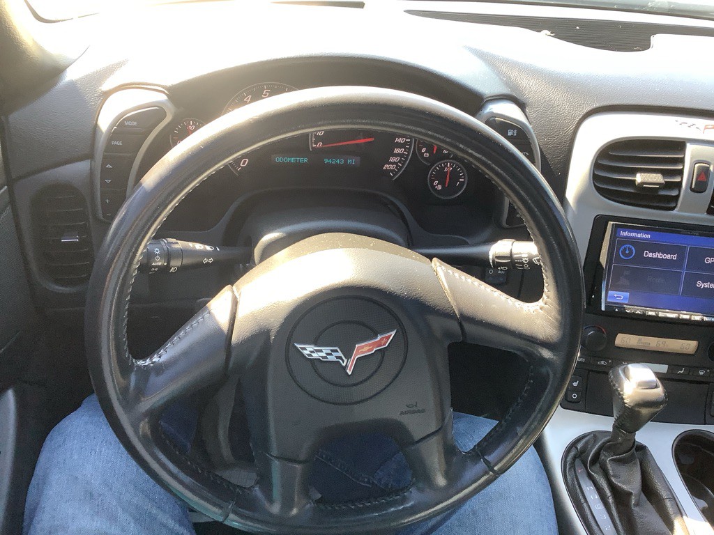 2005 Chevrolet Corvette Image 23