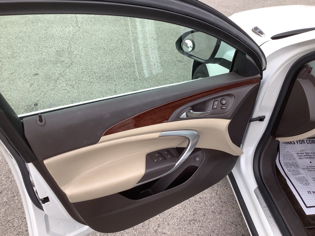 2016 Buick Regal Image 12