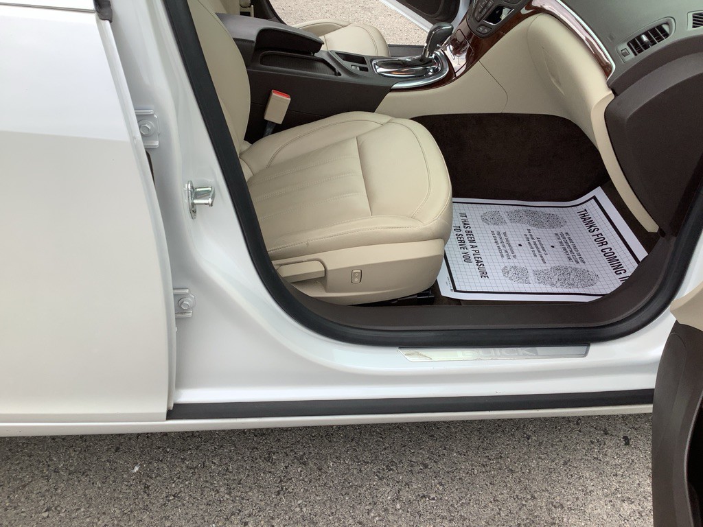 2016 Buick Regal Image 14