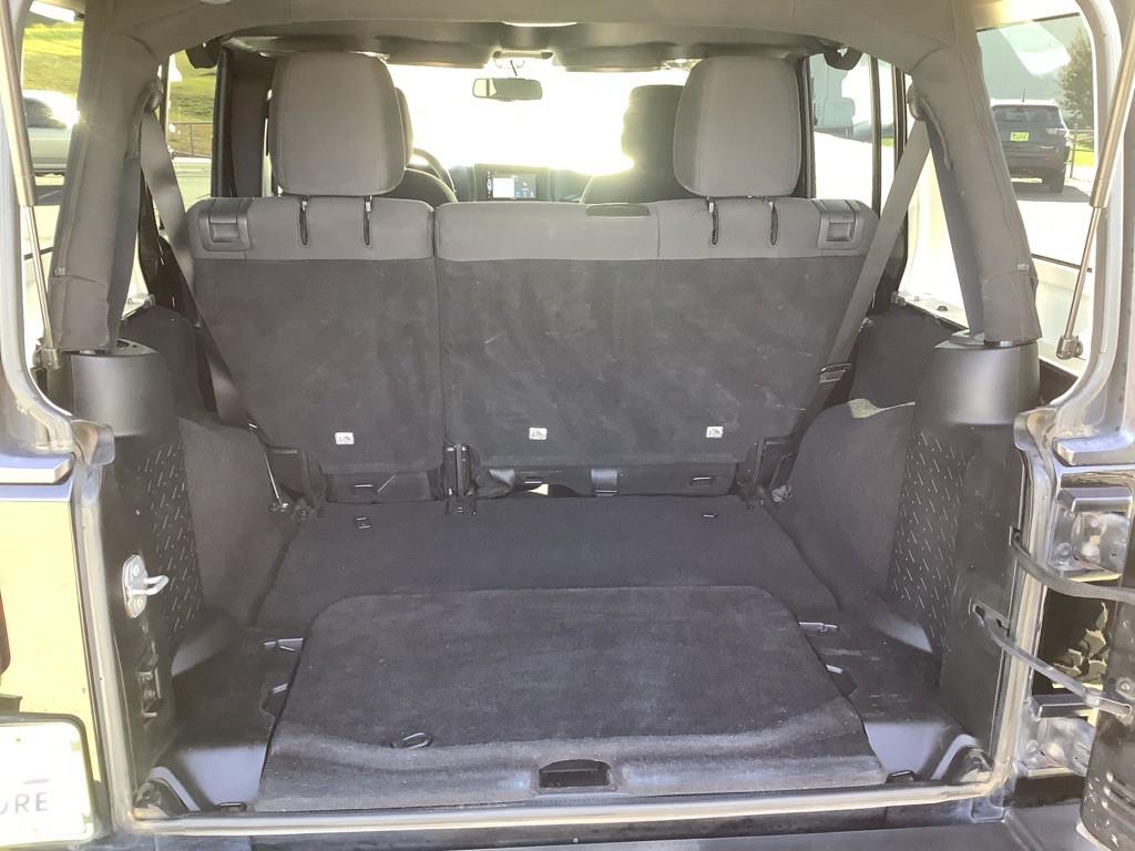 2015 Jeep Wrangler Unlimited Image 8