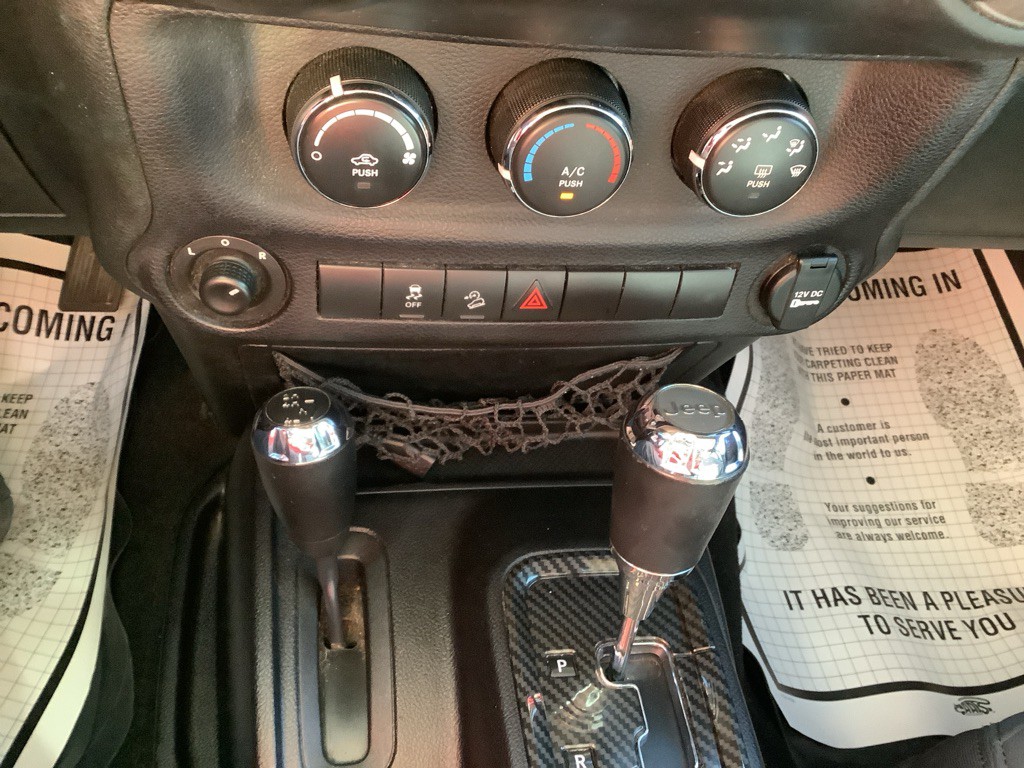 2015 Jeep Wrangler Unlimited Image 20