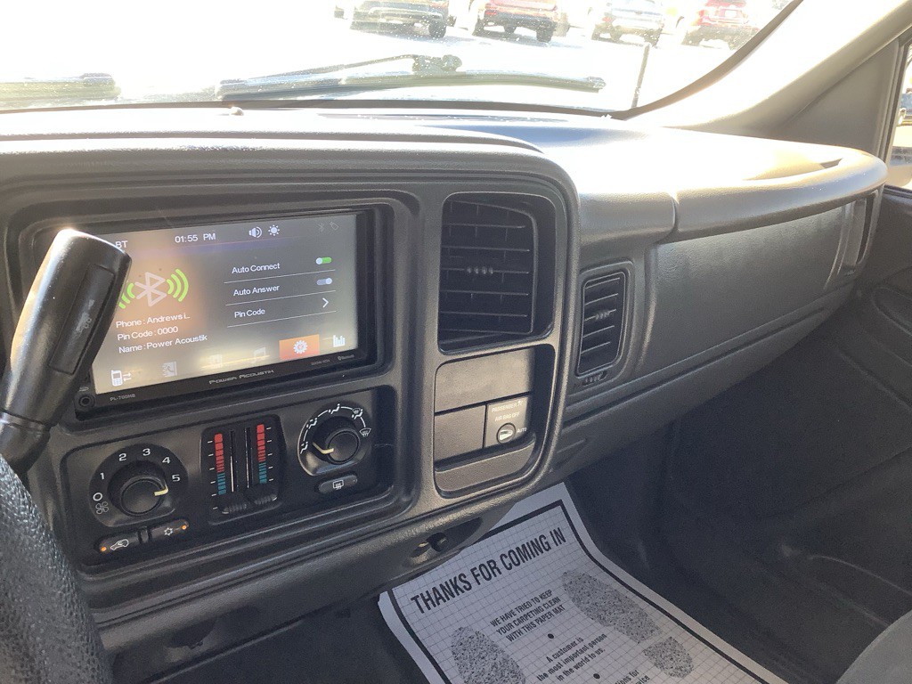 2004 Chevrolet Silverado 1500 Image 13