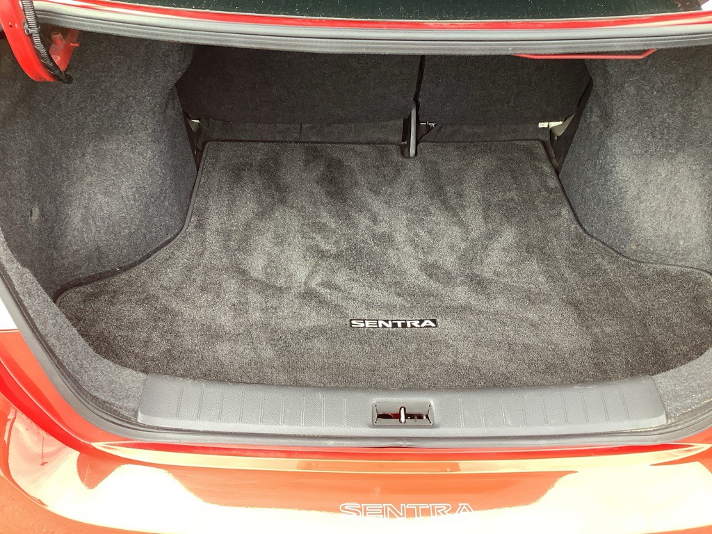 2019 Nissan Sentra Image 9