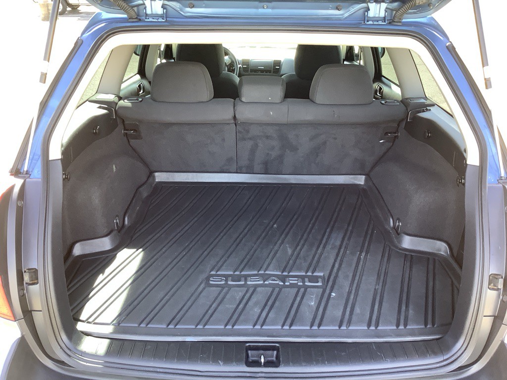 2009 Subaru Outback Image 8