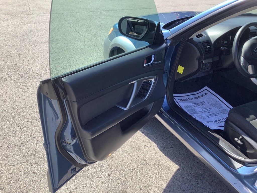 2009 Subaru Outback Image 11