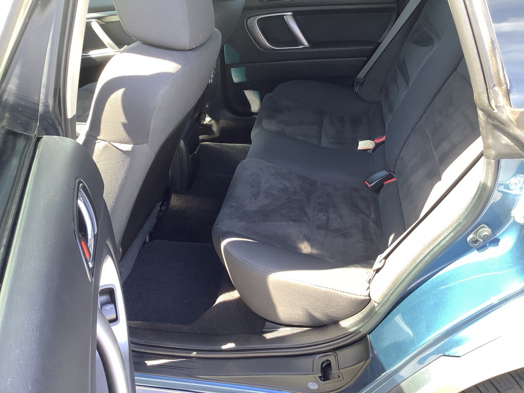 2009 Subaru Outback Image 13