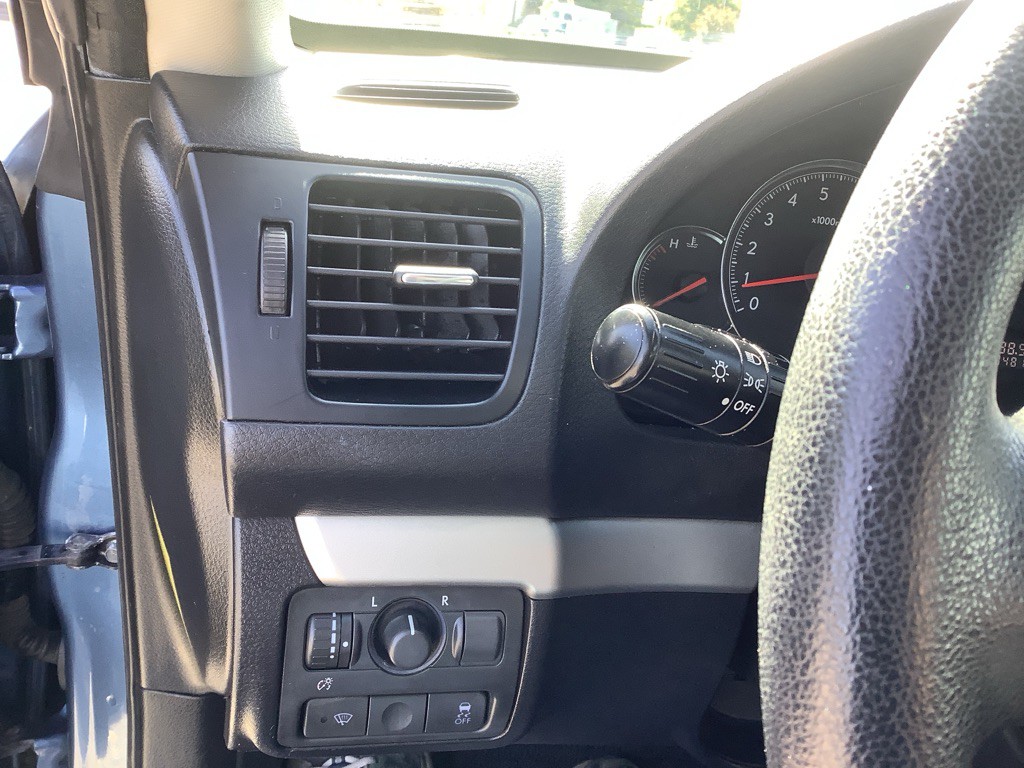 2009 Subaru Outback Image 17