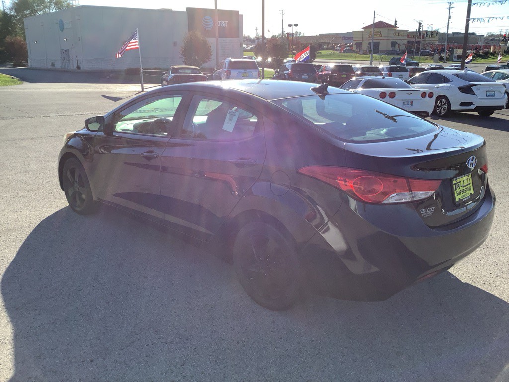 2011 Hyundai Elantra Image 10