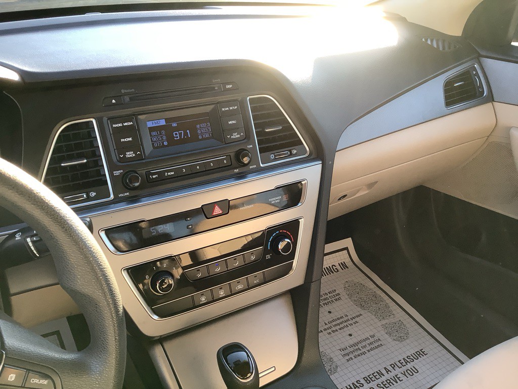 2015 Hyundai Sonata Image 16