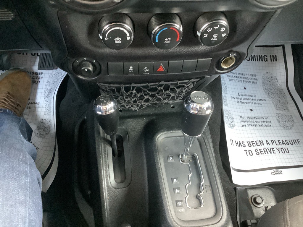 2018 Jeep Wrangler Unlimited Image 38