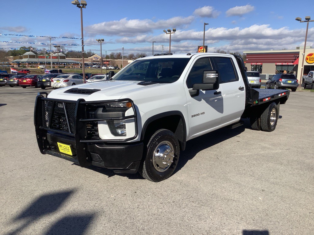 2021 Chevrolet Silverado 1500 Image 2