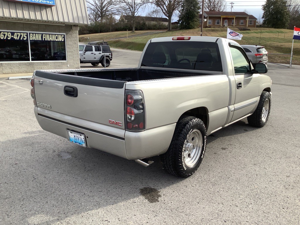 2006 GMC Sierra Image 6