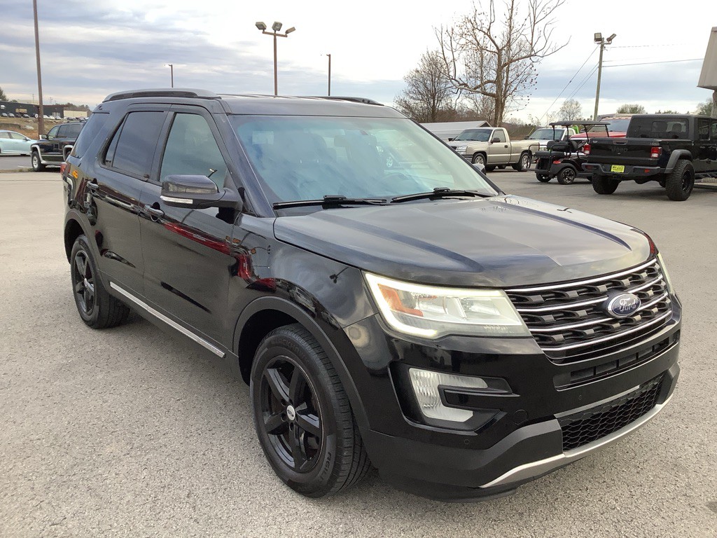 2016 Ford Explorer Image 4