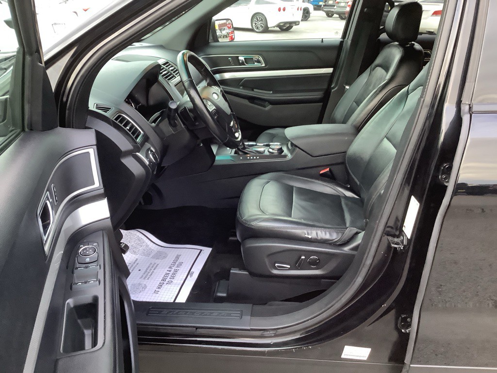2016 Ford Explorer Image 12