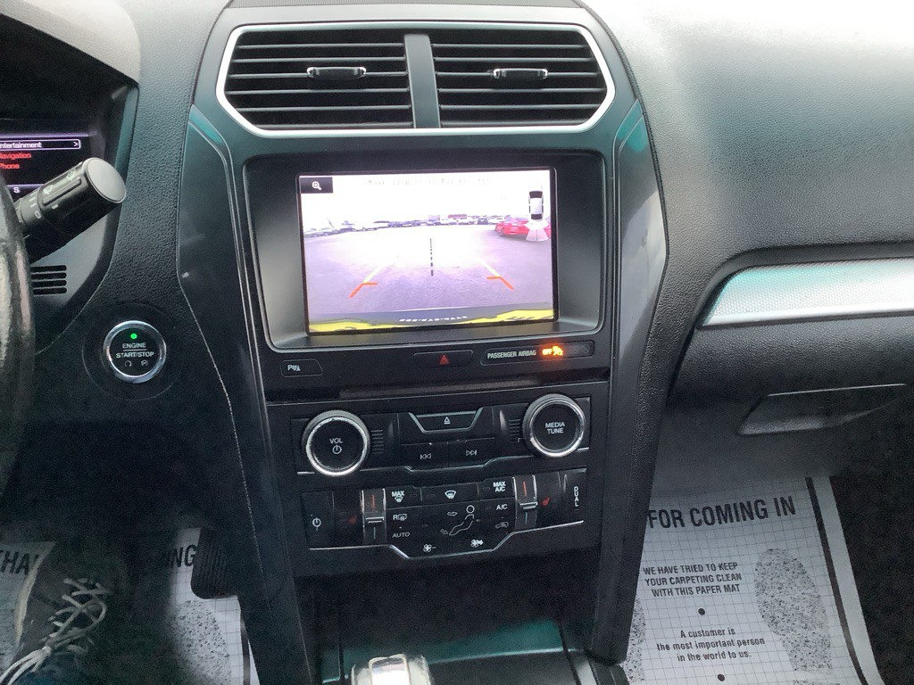 2016 Ford Explorer Image 22