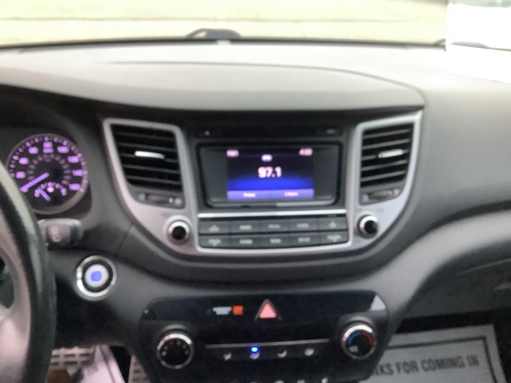 2017 Hyundai Tucson Image 19