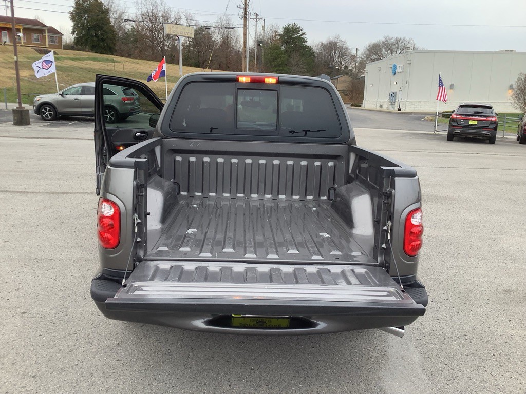 2002 Ford F-150 Image 8