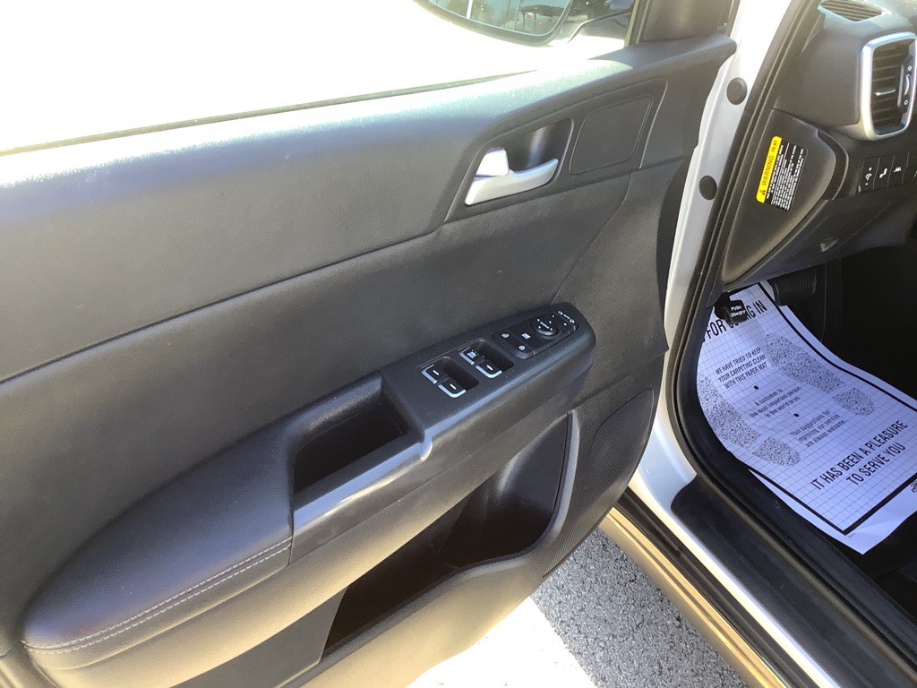 2021 Kia Sportage Image 11