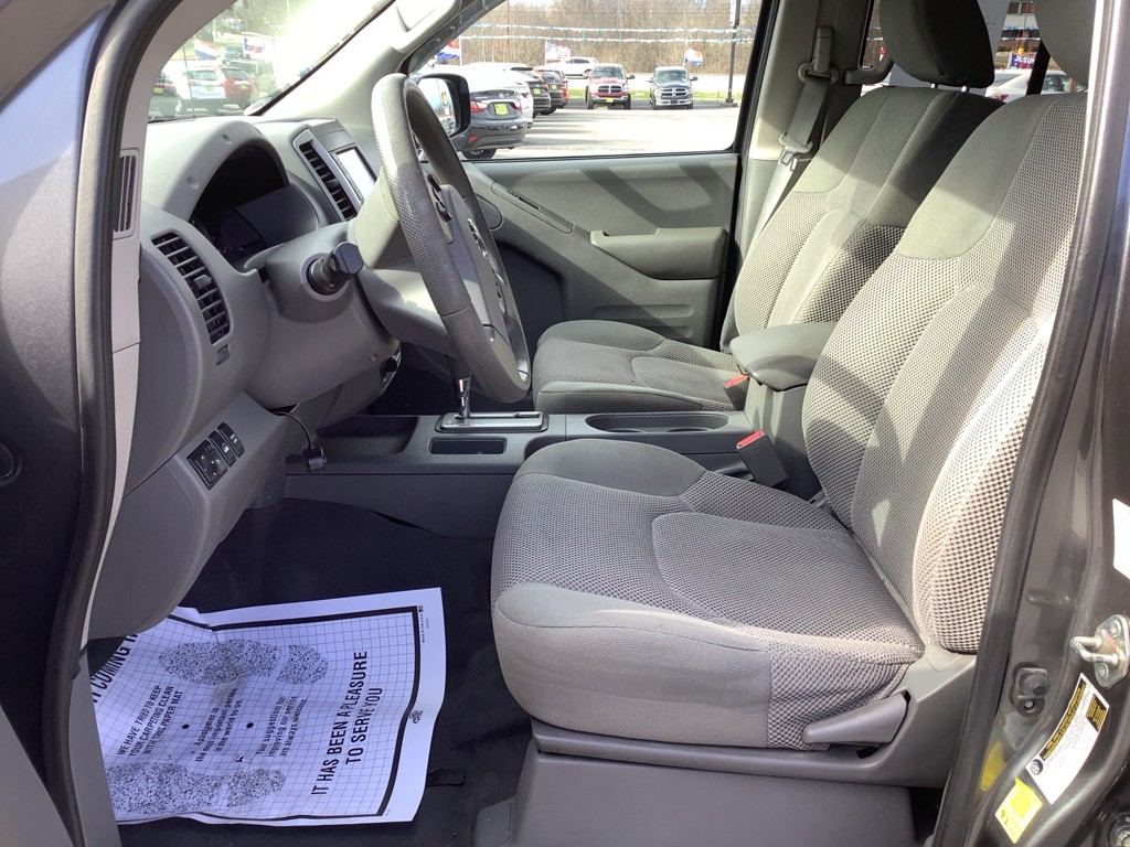 2019 Nissan Frontier Image 12