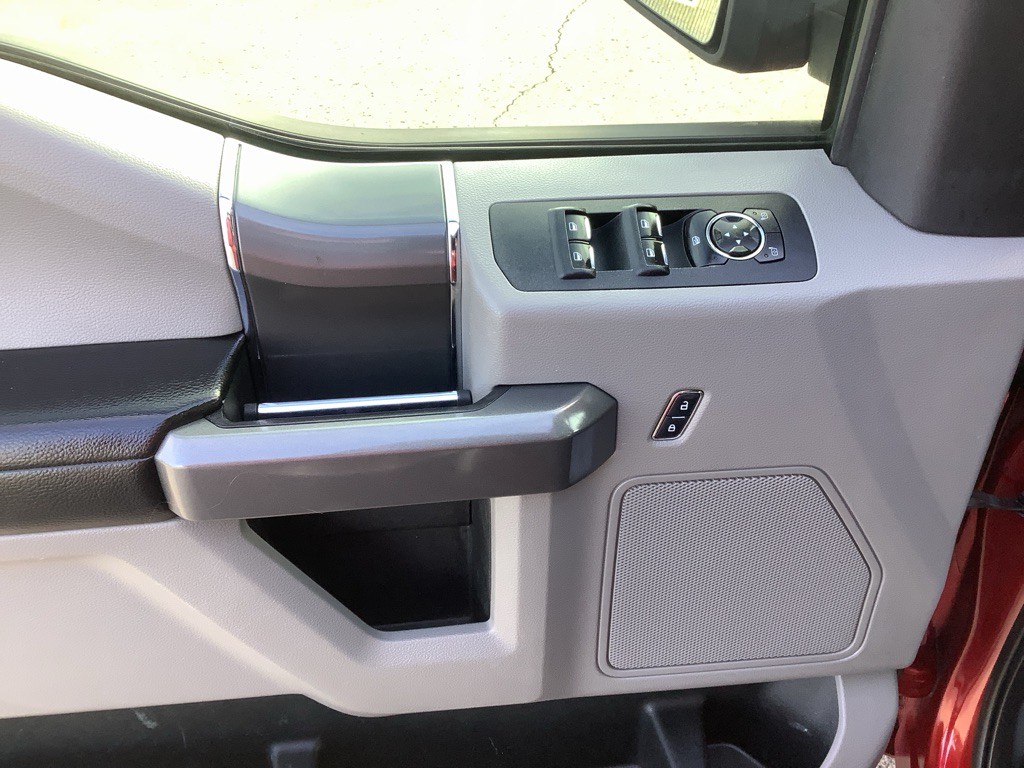 2015 Ford F-150 Image 10