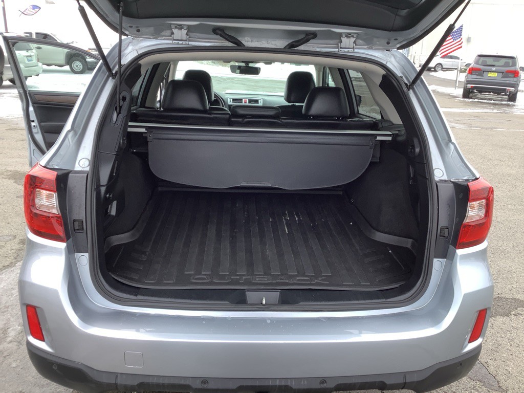 2017 Subaru Outback Image 8