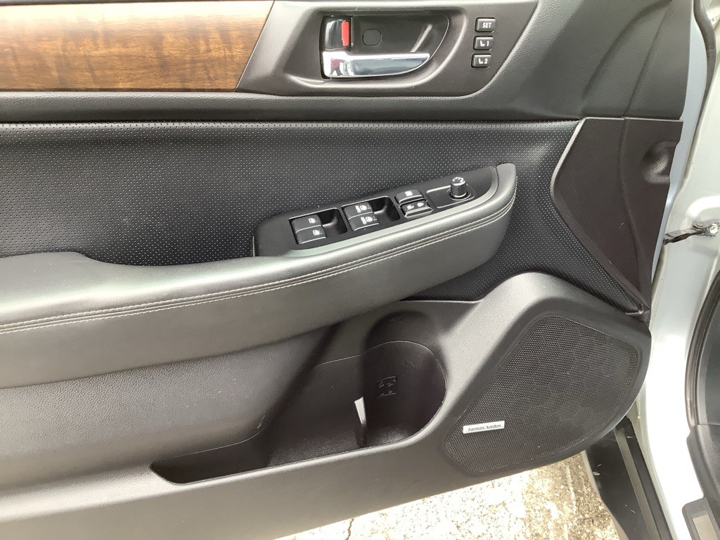 2017 Subaru Outback Image 11