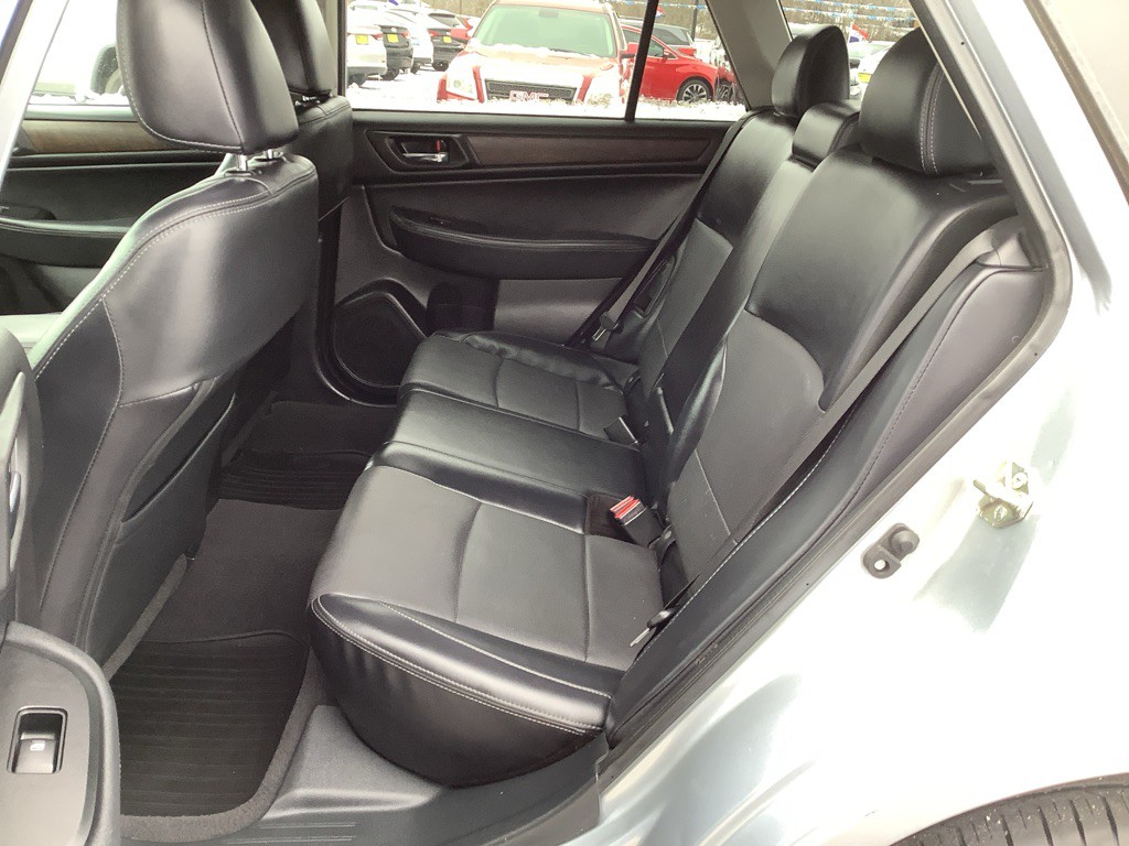 2017 Subaru Outback Image 13
