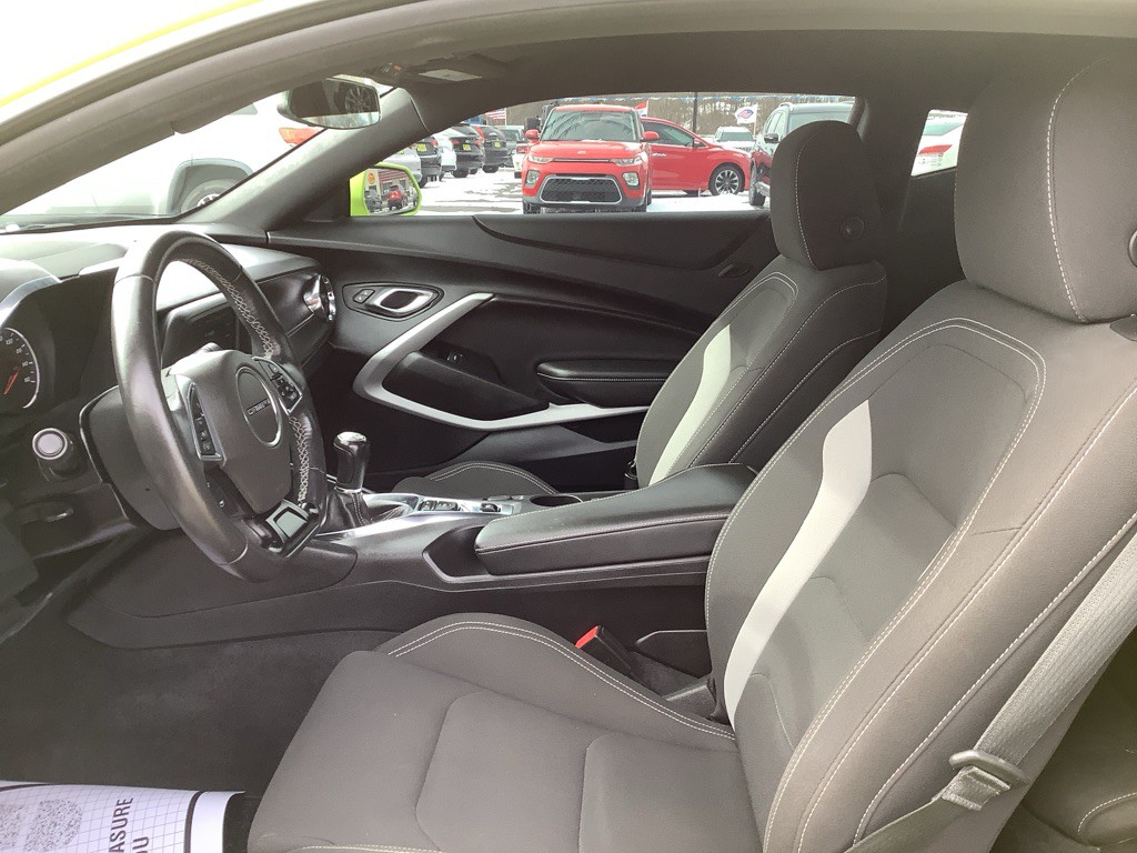 2019 Chevrolet Camaro Image 13