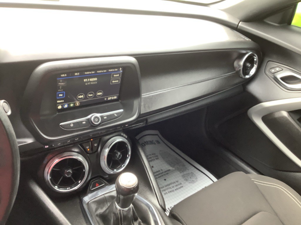 2019 Chevrolet Camaro Image 14