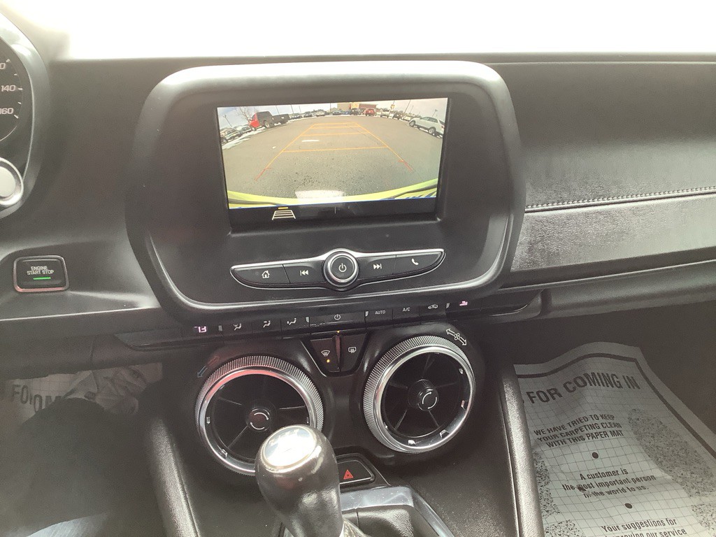 2019 Chevrolet Camaro Image 17