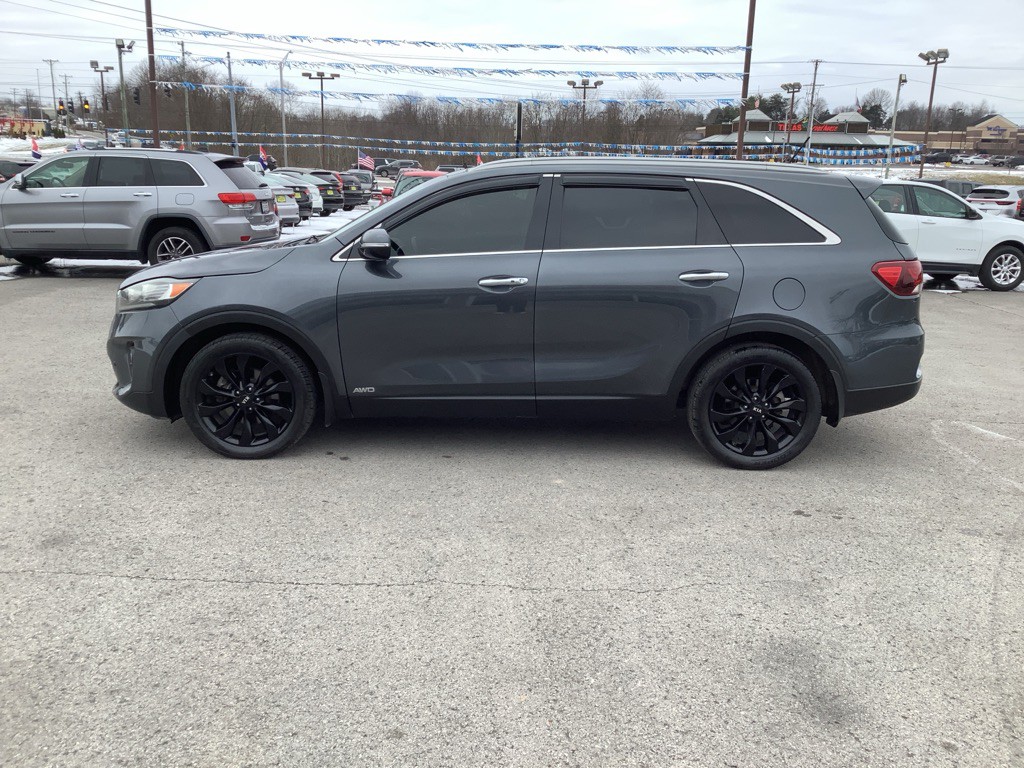2020 Kia Sorento Image 1