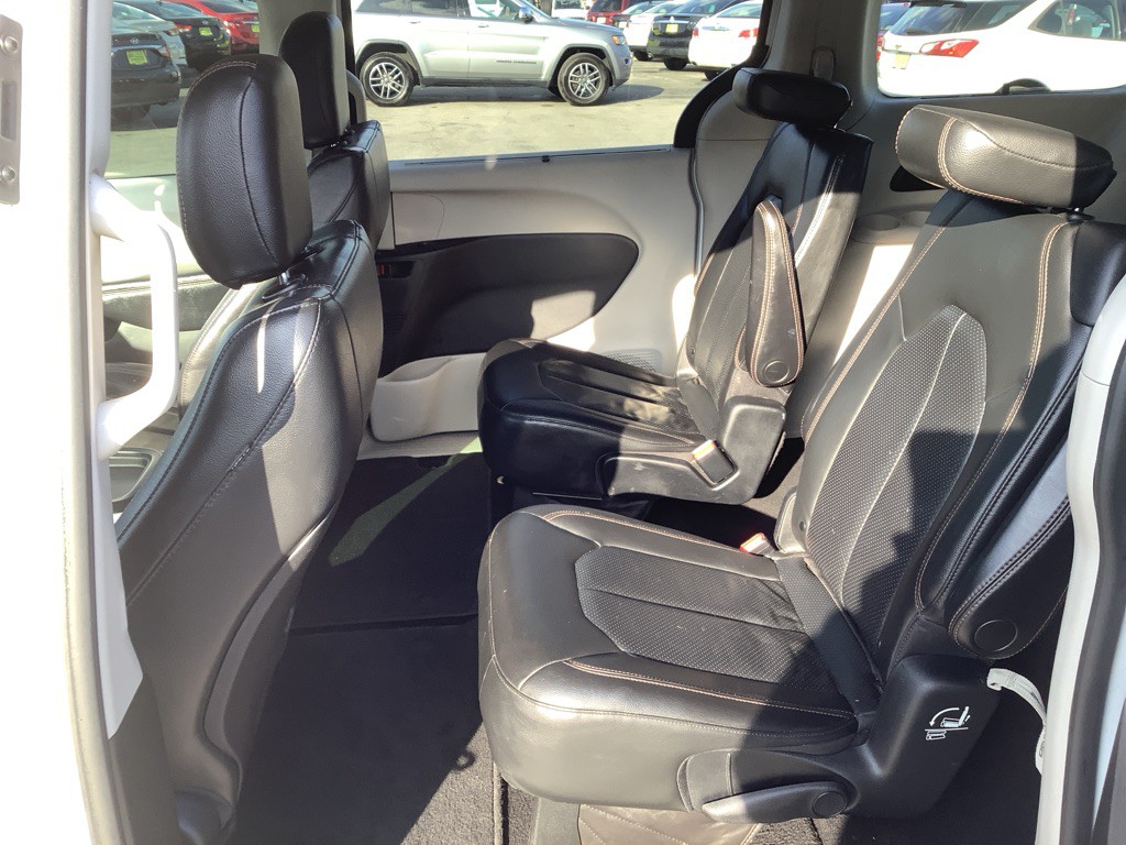 2020 Chrysler Pacifica Image 13
