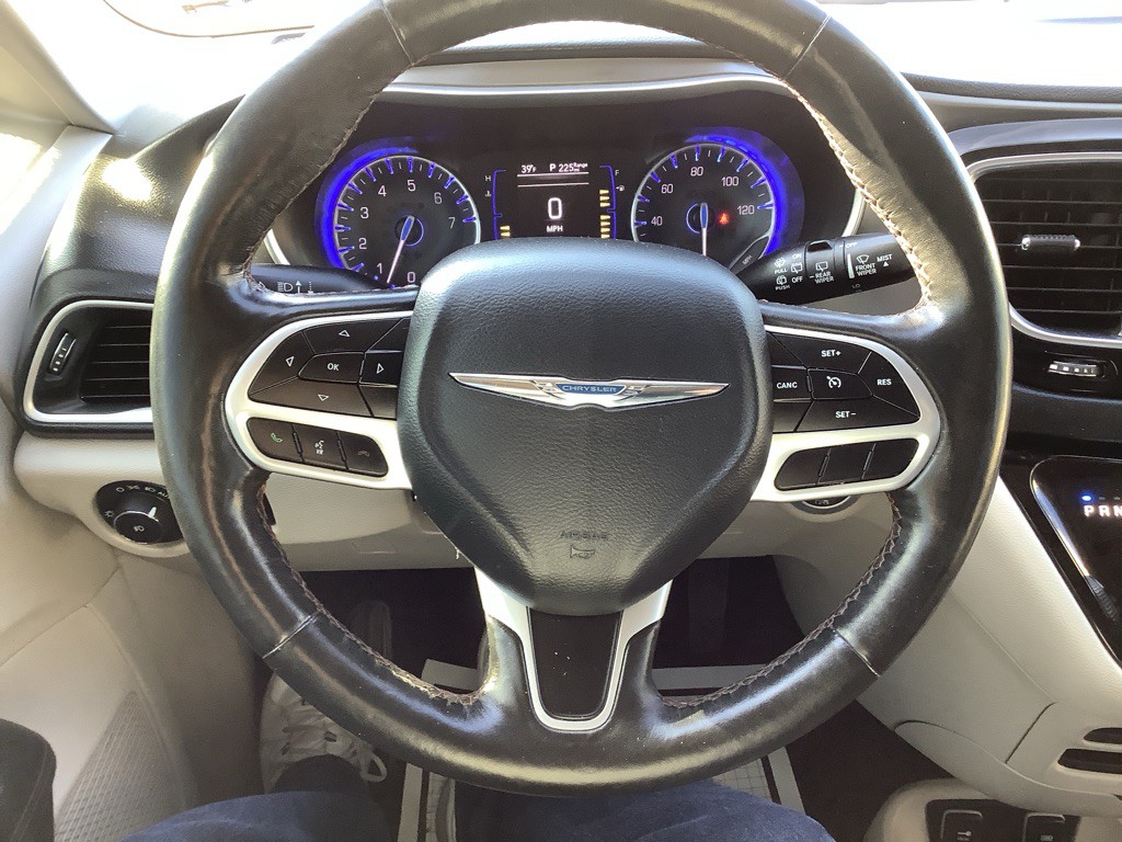 2020 Chrysler Pacifica Image 18