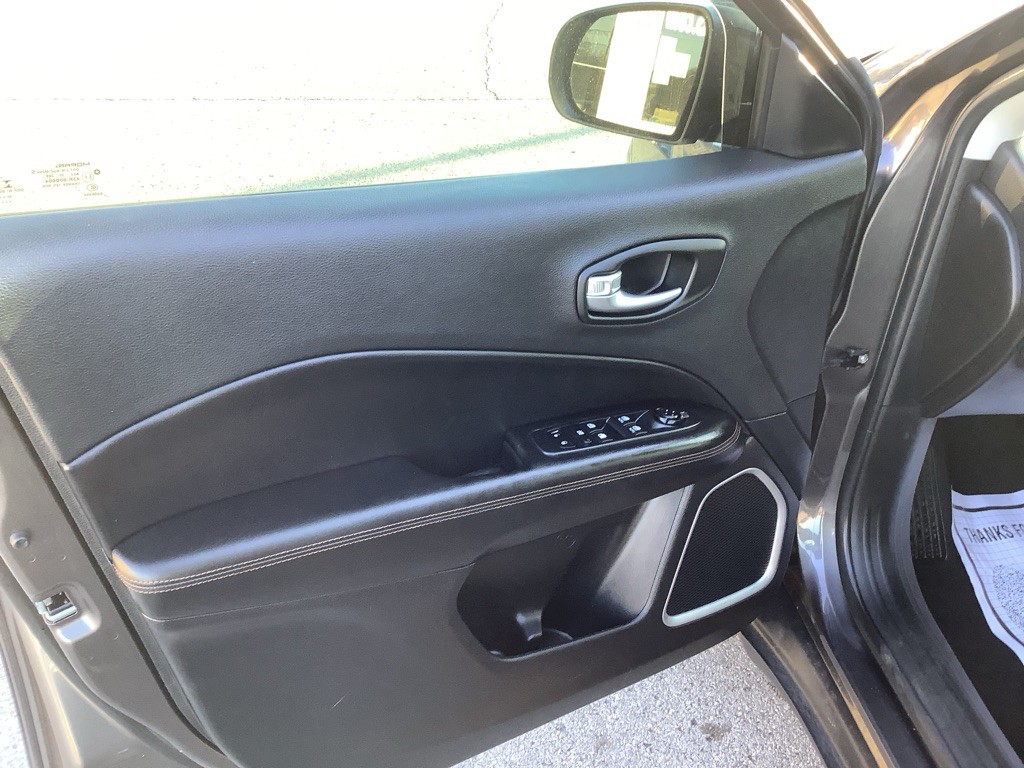 2021 Jeep Compass Image 11