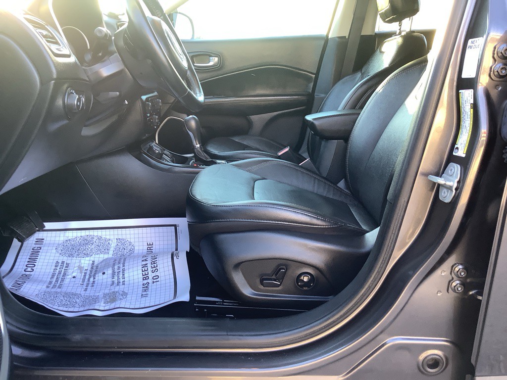 2021 Jeep Compass Image 12