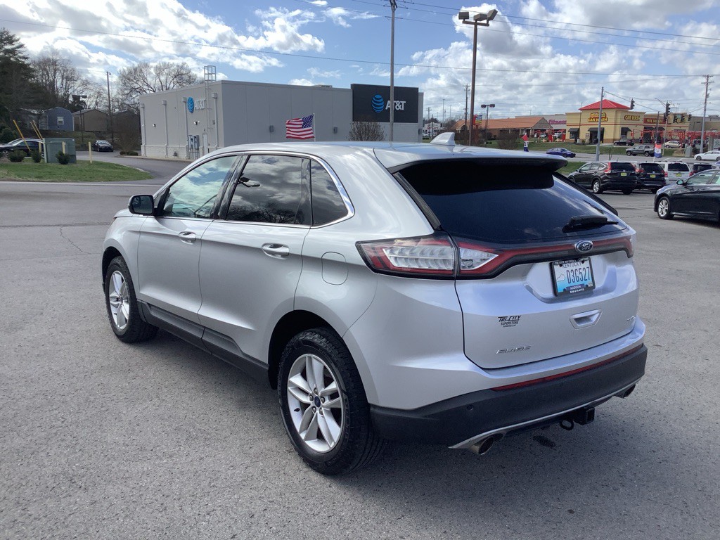 2017 Ford Edge Image 9